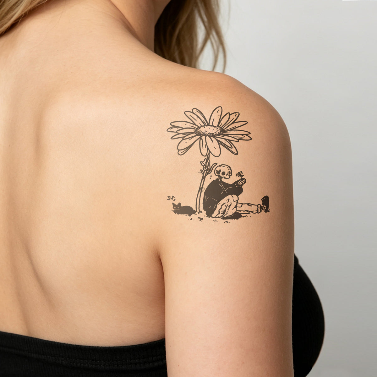 Skeleton With Daisy